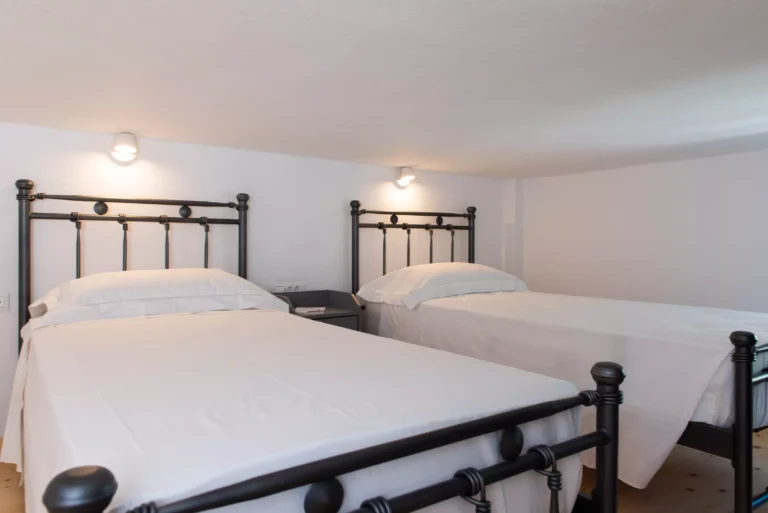 Loft House 1 - Bedroom Double 2