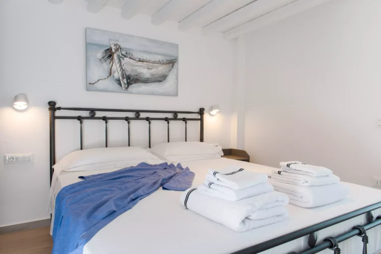 Loft House 1 - Bedroom Double 3