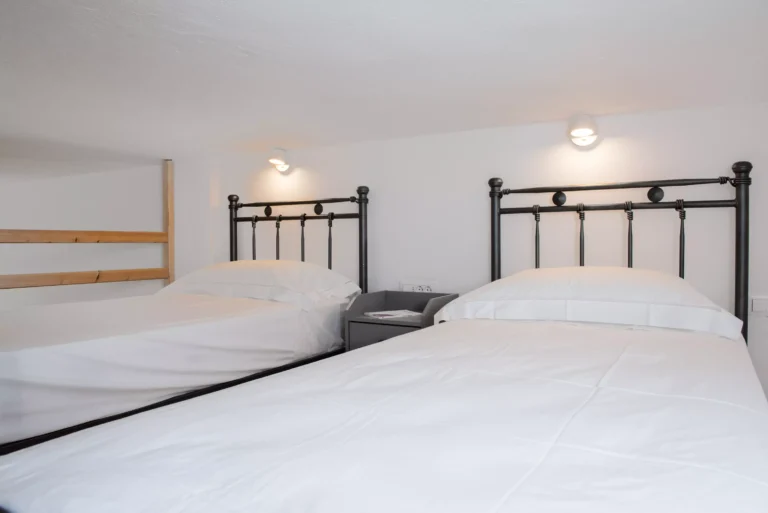 Loft House 1 - Bedroom Twin