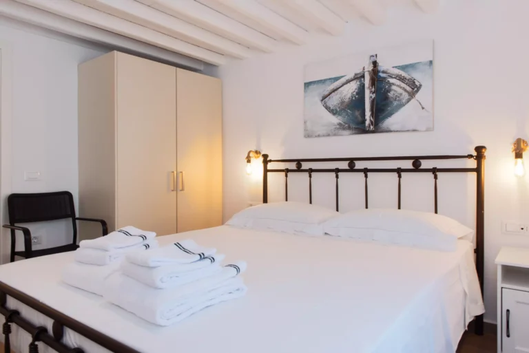 Loft House 2 - Bedroom Double 2